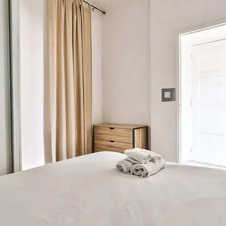 Apartment Super T2 A 10min A Pied De La Gare Saint Charles Marseilles